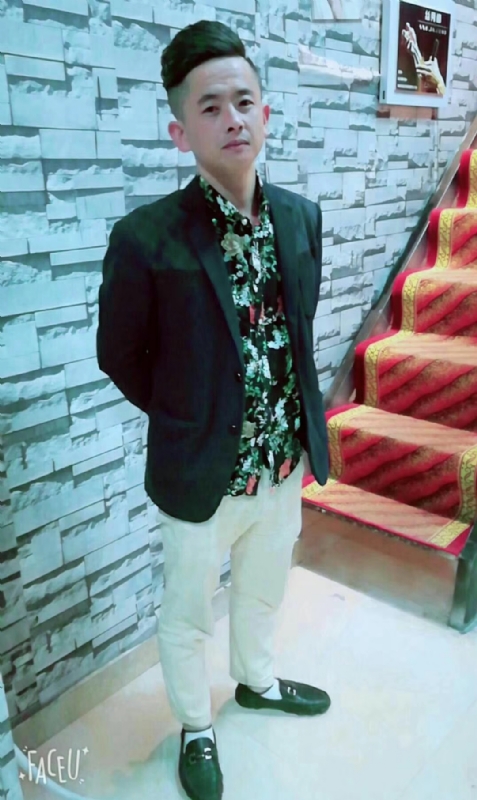 男人三十而立的第一张照片--济宁相亲服务中心