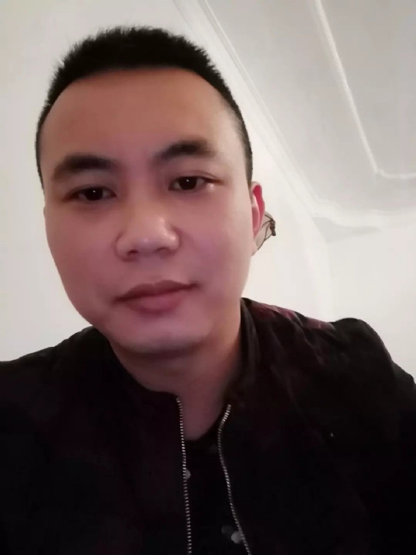 喜闻香气的第一张照片--济宁相亲服务中心