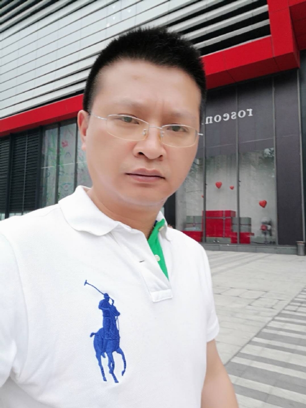 硬汉的第一张照片--济宁相亲服务中心