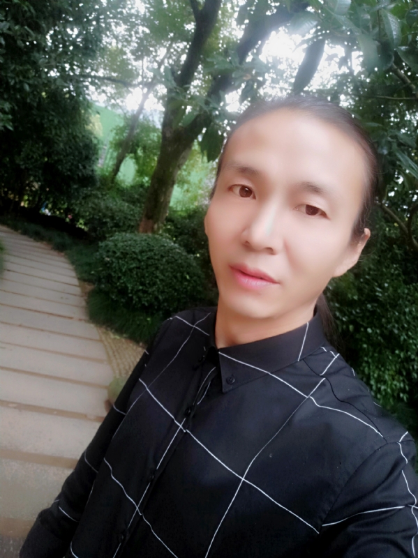 北方的狼的第一张照片--济宁相亲服务中心
