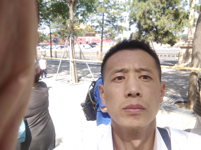 刘红兵的第一张照片--济宁相亲服务中心