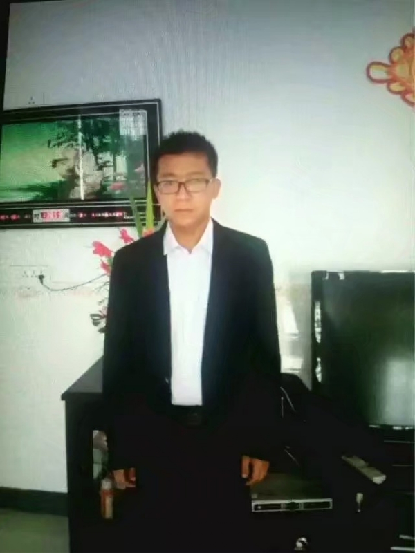 依然疼痛的第一张照片--济宁相亲服务中心