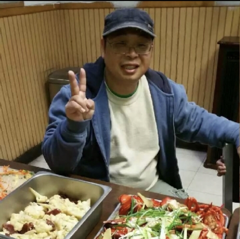 wally的第一张照片--济宁相亲服务中心