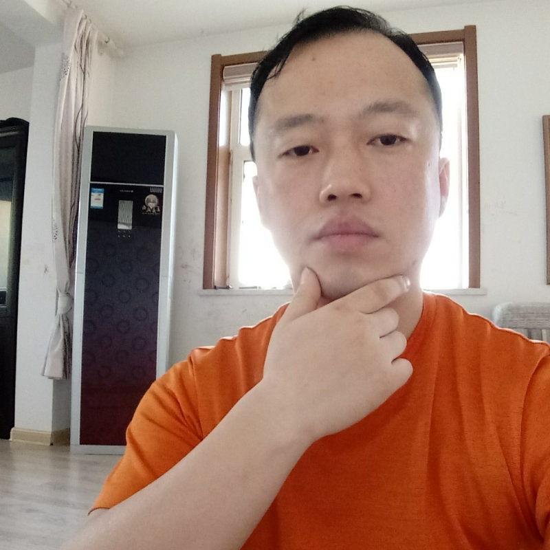 爱热闹的人的第一张照片--济宁相亲服务中心