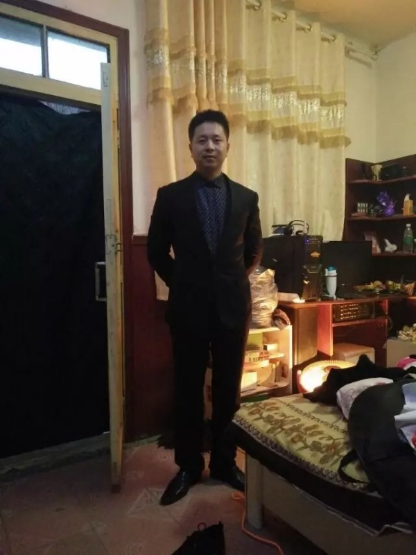 亮亮的第一张照片--济宁相亲服务中心