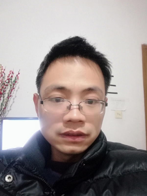 明月天涯的第一张照片--济宁相亲服务中心