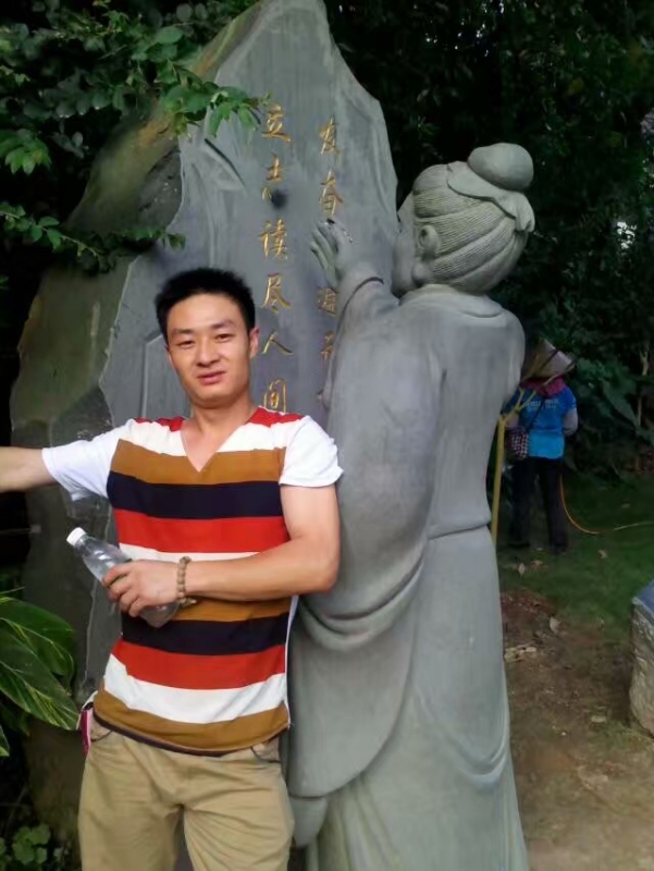 相依相伴的第一张照片--济宁相亲服务中心