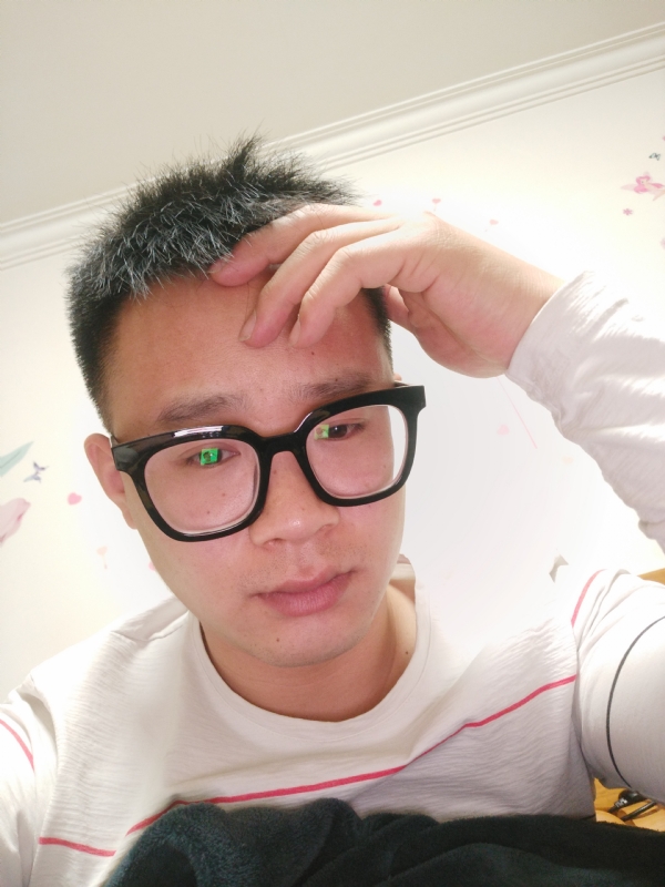 华灯初上的夜晚的第一张照片--济宁相亲服务中心