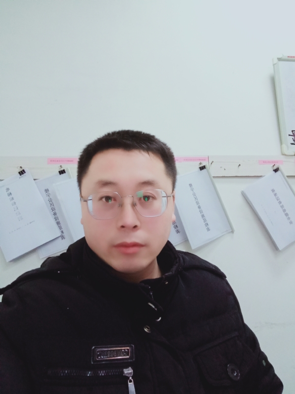 一头猪的第一张照片--济宁相亲服务中心