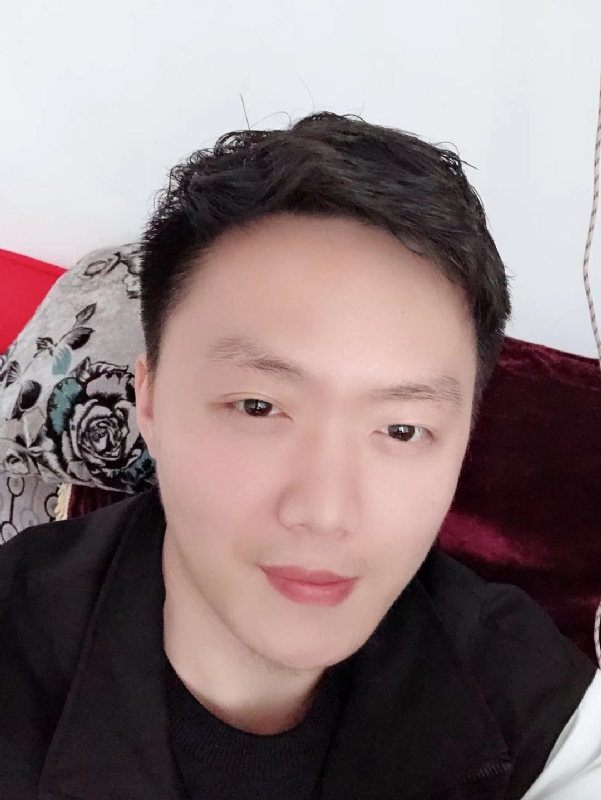 执迷的鲸鱼的第一张照片--济宁相亲服务中心