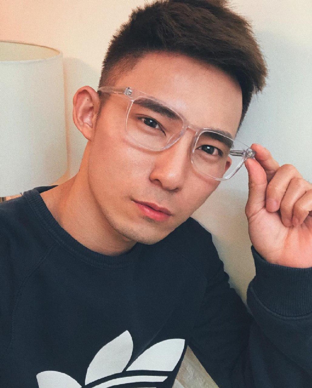 小伟的第一张照片--济宁相亲服务中心