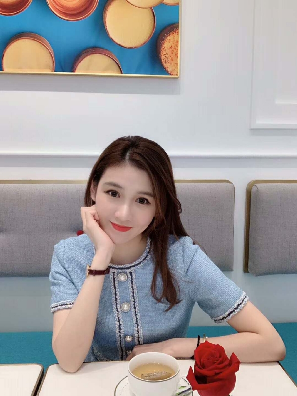 Emily的第二张照片--济宁相亲服务中心
