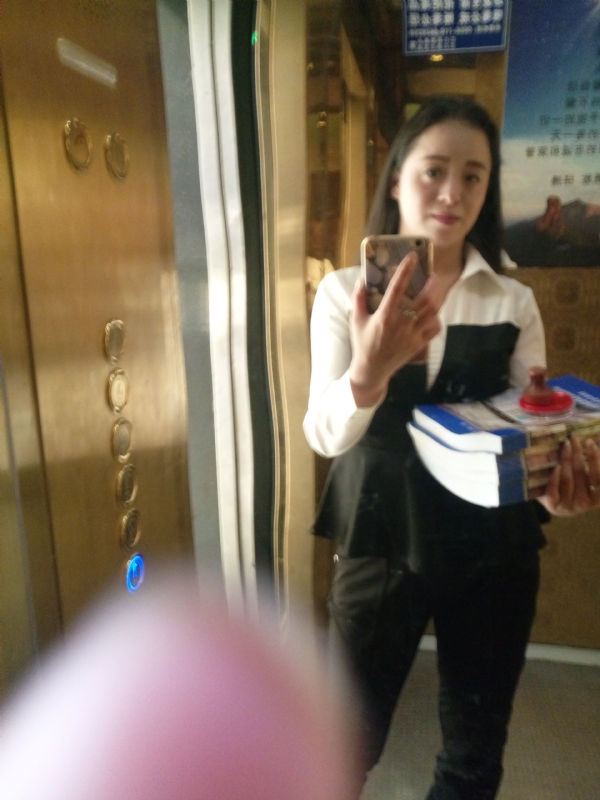 铿锵玫瑰的第一张照片--济宁相亲服务中心