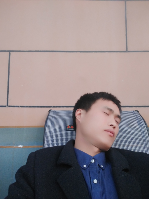 有钱爱情才能长久的第一张照片--济宁相亲服务中心