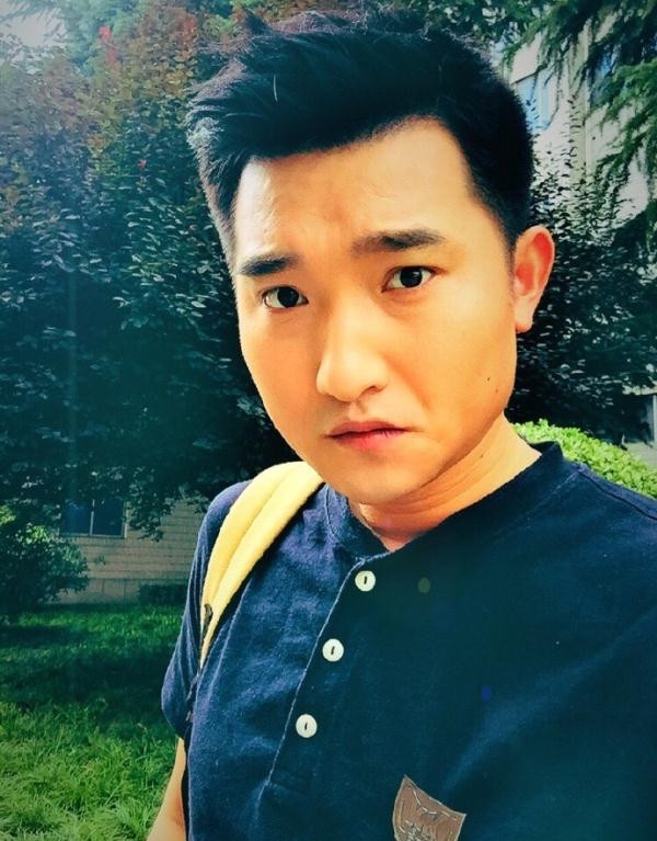 奋斗的第一张照片--济宁相亲服务中心