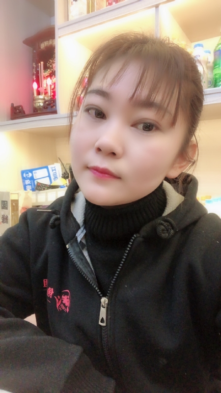 泡沫的第一张照片--济宁相亲服务中心