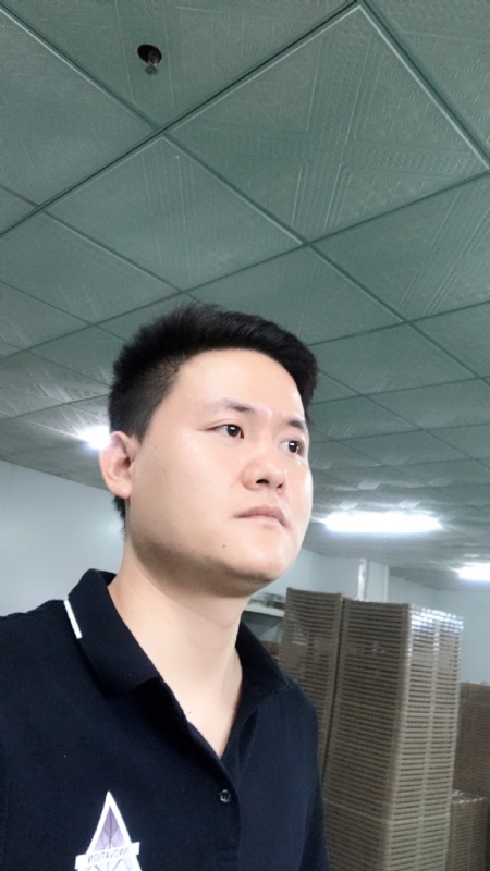 伟的第一张照片--济宁相亲服务中心