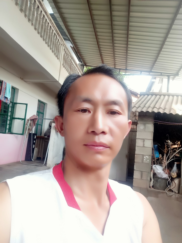 白鸽的第一张照片--济宁相亲服务中心