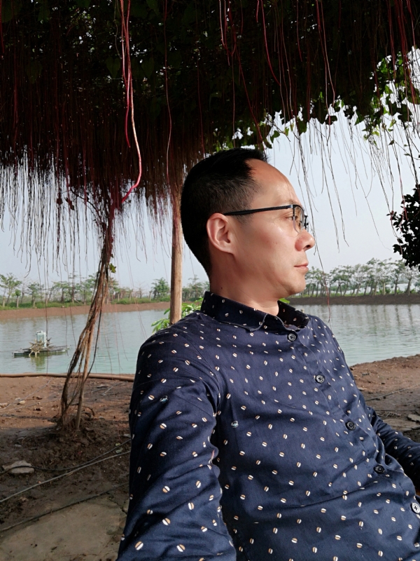守望烟云的第一张照片--济宁相亲服务中心