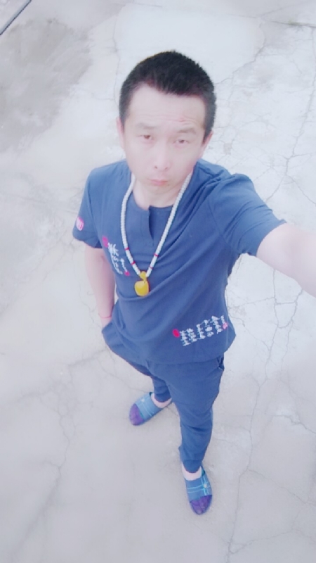 一叶之秋的第一张照片--济宁相亲服务中心