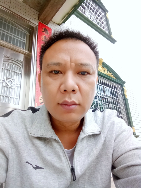 随缘的第一张照片--济宁相亲服务中心