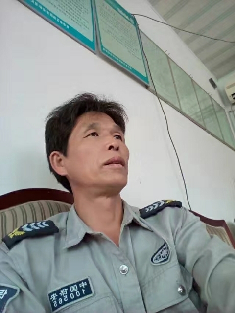 卧窗听雨的第一张照片--济宁相亲服务中心