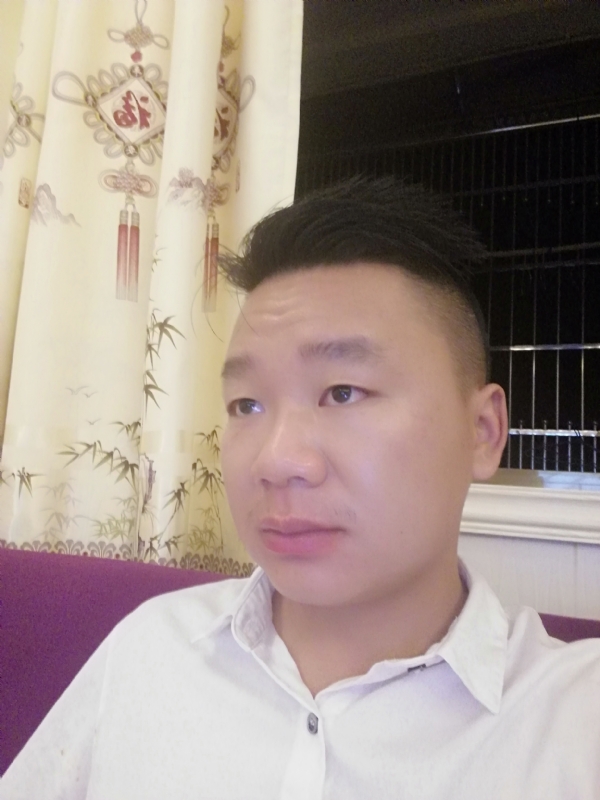 王梓林的第一张照片--济宁相亲服务中心