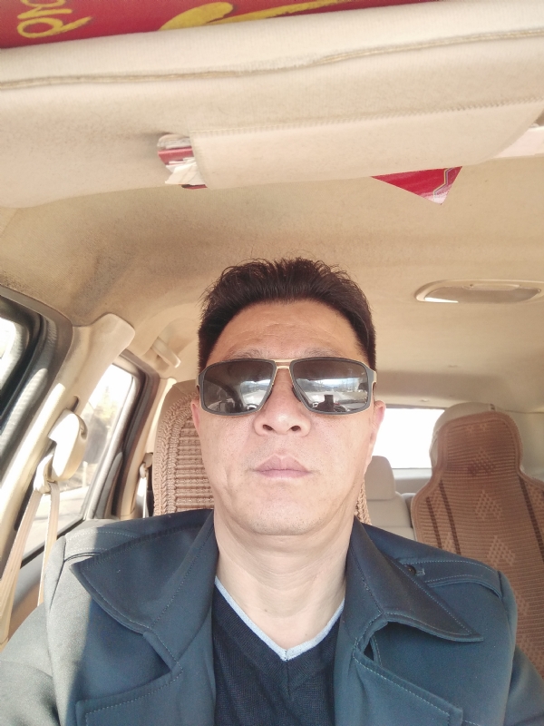 傲骨寒梅的第一张照片--济宁相亲服务中心