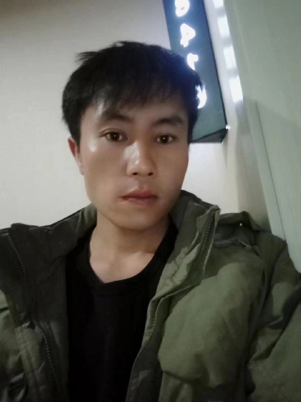 槑头槑脑的第一张照片--济宁相亲服务中心