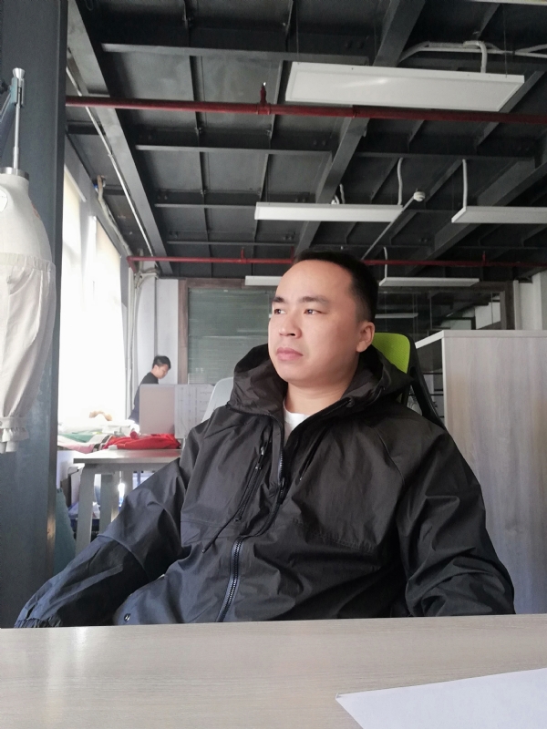 左眼皮跳跳的第一张照片--济宁相亲服务中心