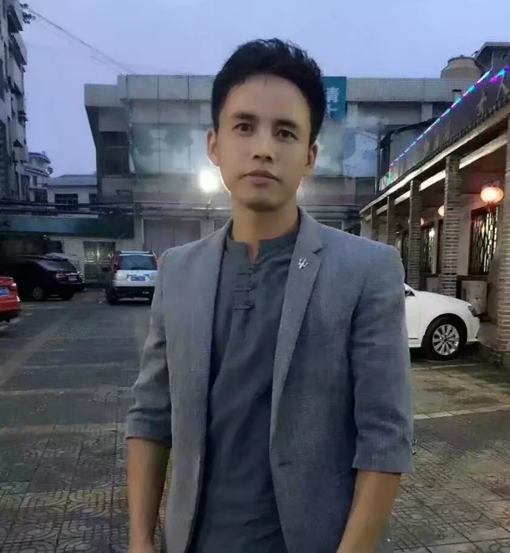 华谢的第一张照片--济宁相亲服务中心