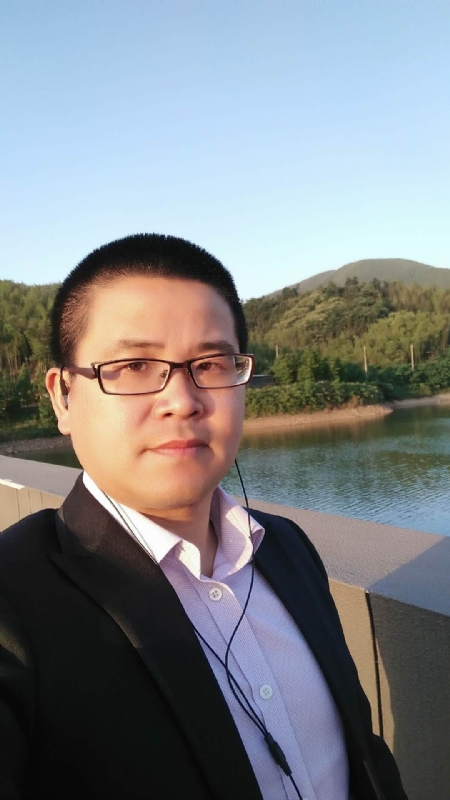 顾律师的第三张照片--济宁相亲服务中心
