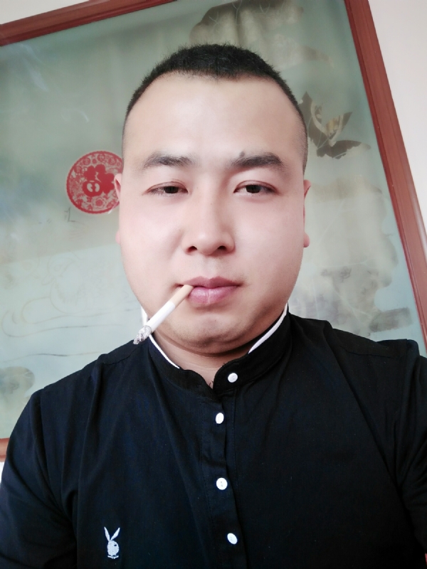 贰爺的第一张照片--济宁相亲服务中心