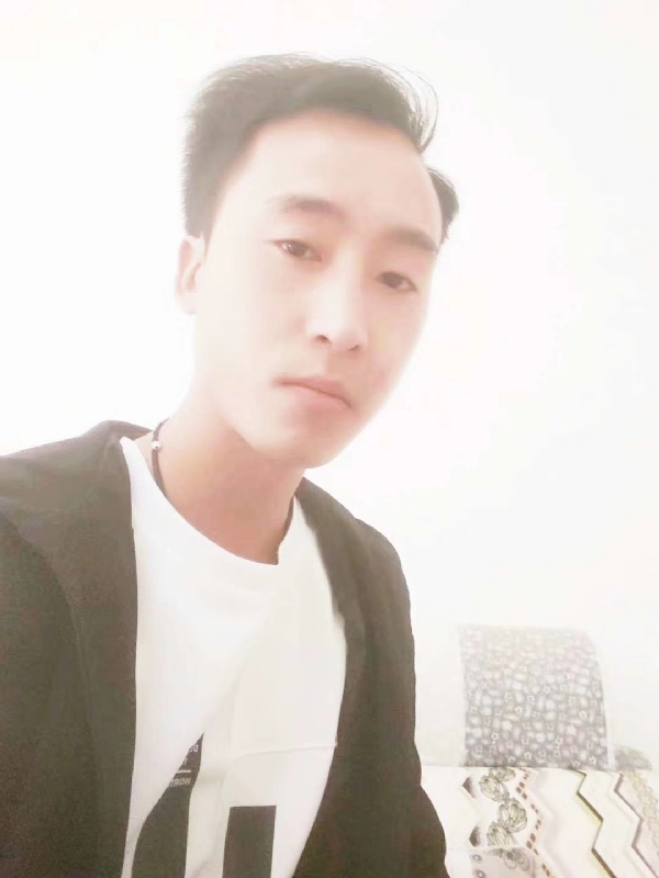 萧艺的第一张照片--济宁相亲服务中心