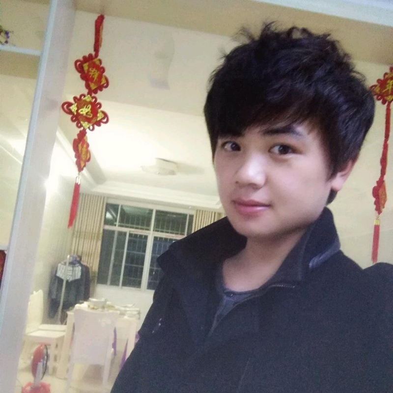 凤凰机器人卡卡老师的第一张照片--济宁相亲服务中心