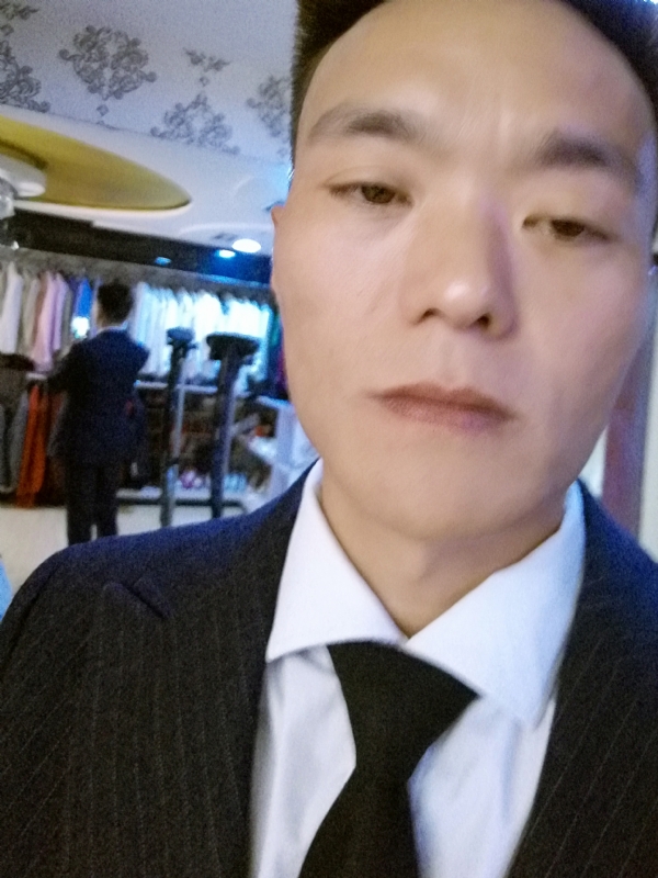 醉酒的蝴蝶的第二张照片--济宁相亲服务中心