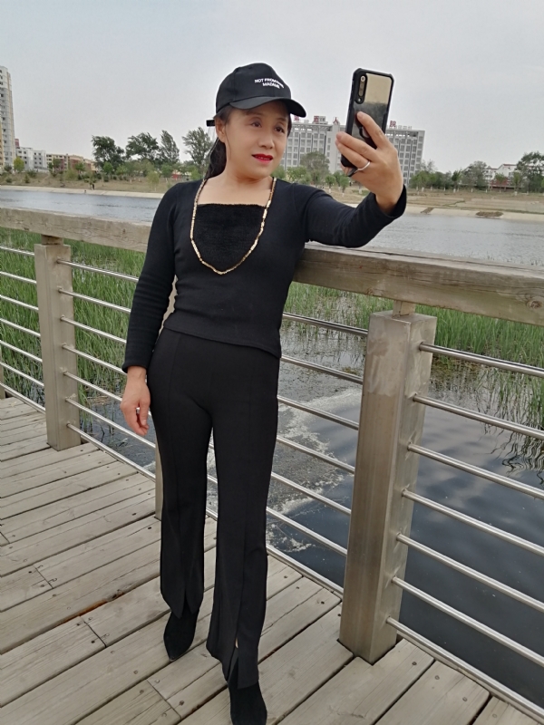 阳光你好的第四张照片--济宁相亲服务中心