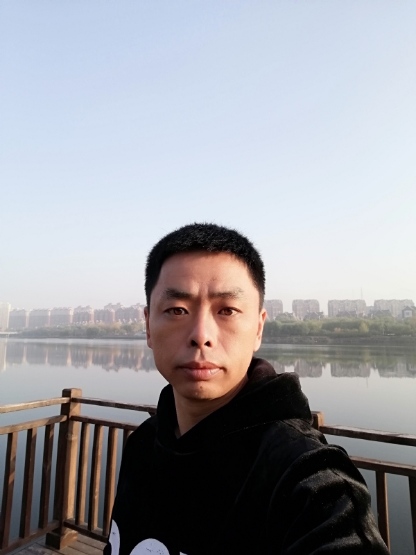 蓝颜的第一张照片--济宁相亲服务中心