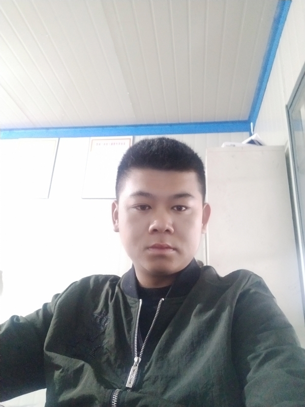 少校的第一张照片--济宁相亲服务中心