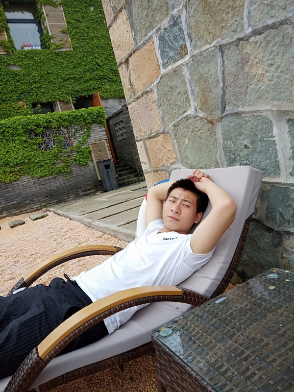 真心寻找另一半的第一张照片--济宁相亲服务中心