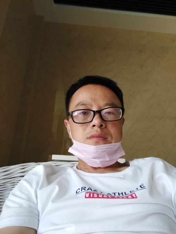 小马奔腾的第一张照片--济宁相亲服务中心