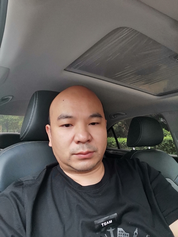 爷们已经老了的第一张照片--济宁相亲服务中心