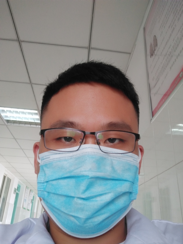风轻云淡的第一张照片--济宁相亲服务中心