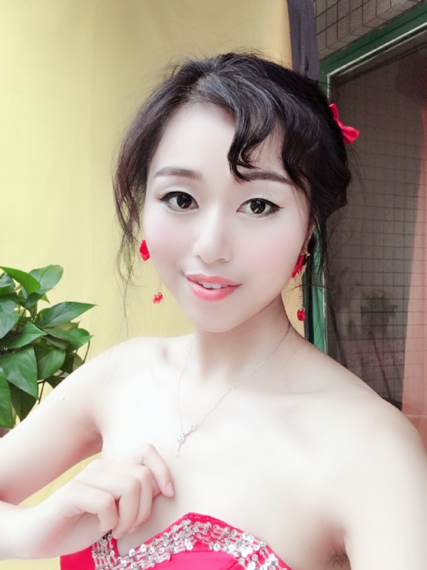 薇薇的第一张照片--济宁相亲服务中心