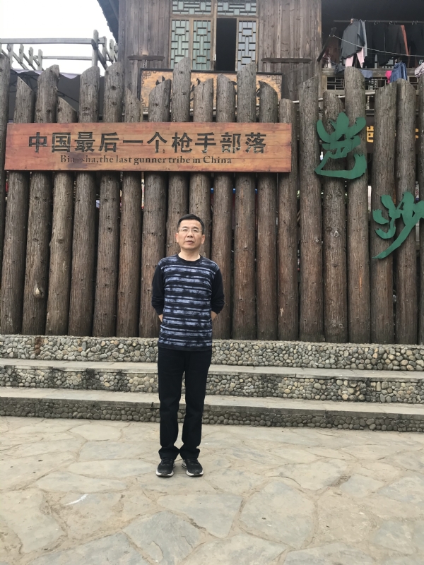 屯里的富豪的第一张照片--济宁相亲服务中心