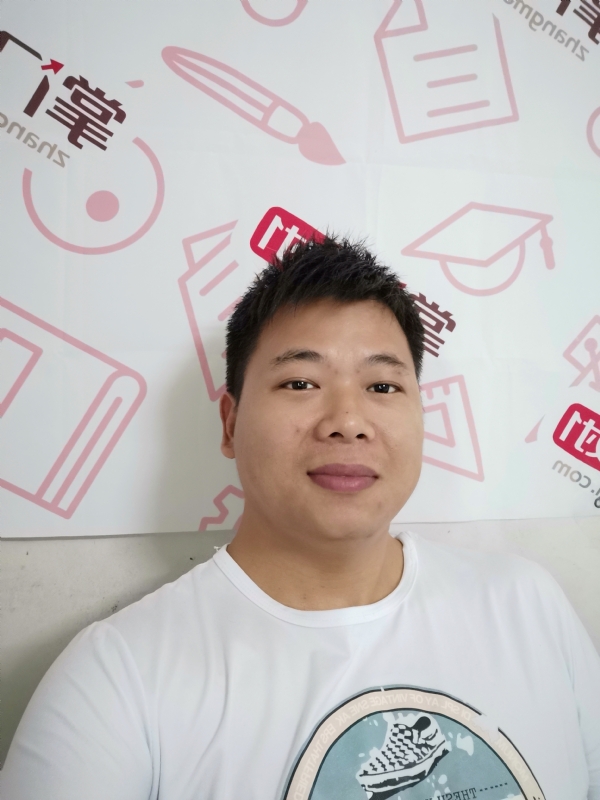 轻静地行走着的第一张照片--济宁相亲服务中心