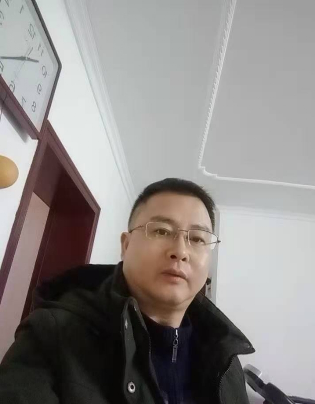 想牵你的手的第一张照片--济宁相亲服务中心