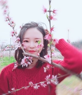 小桌子的第一张照片--济宁相亲服务中心