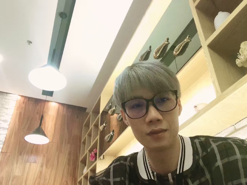 黄峰的第一张照片--济宁相亲服务中心