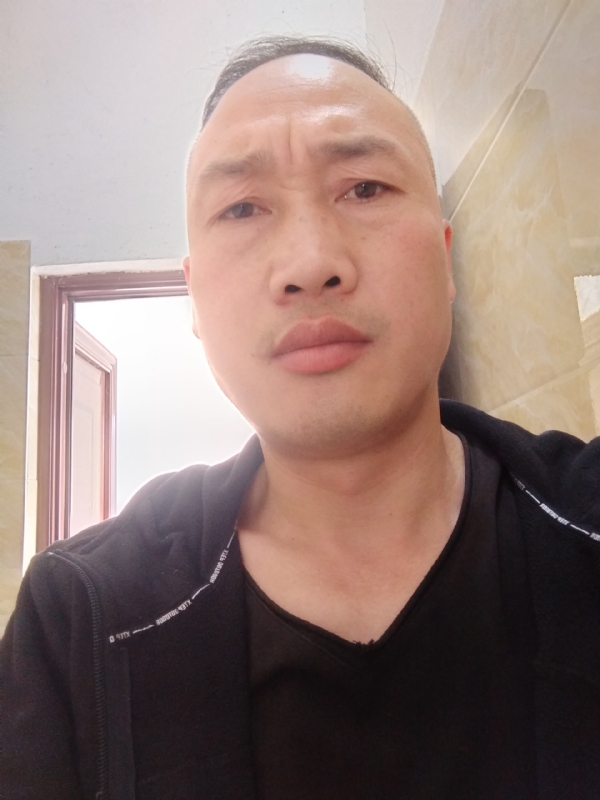 猴哥的第二张照片--济宁相亲服务中心